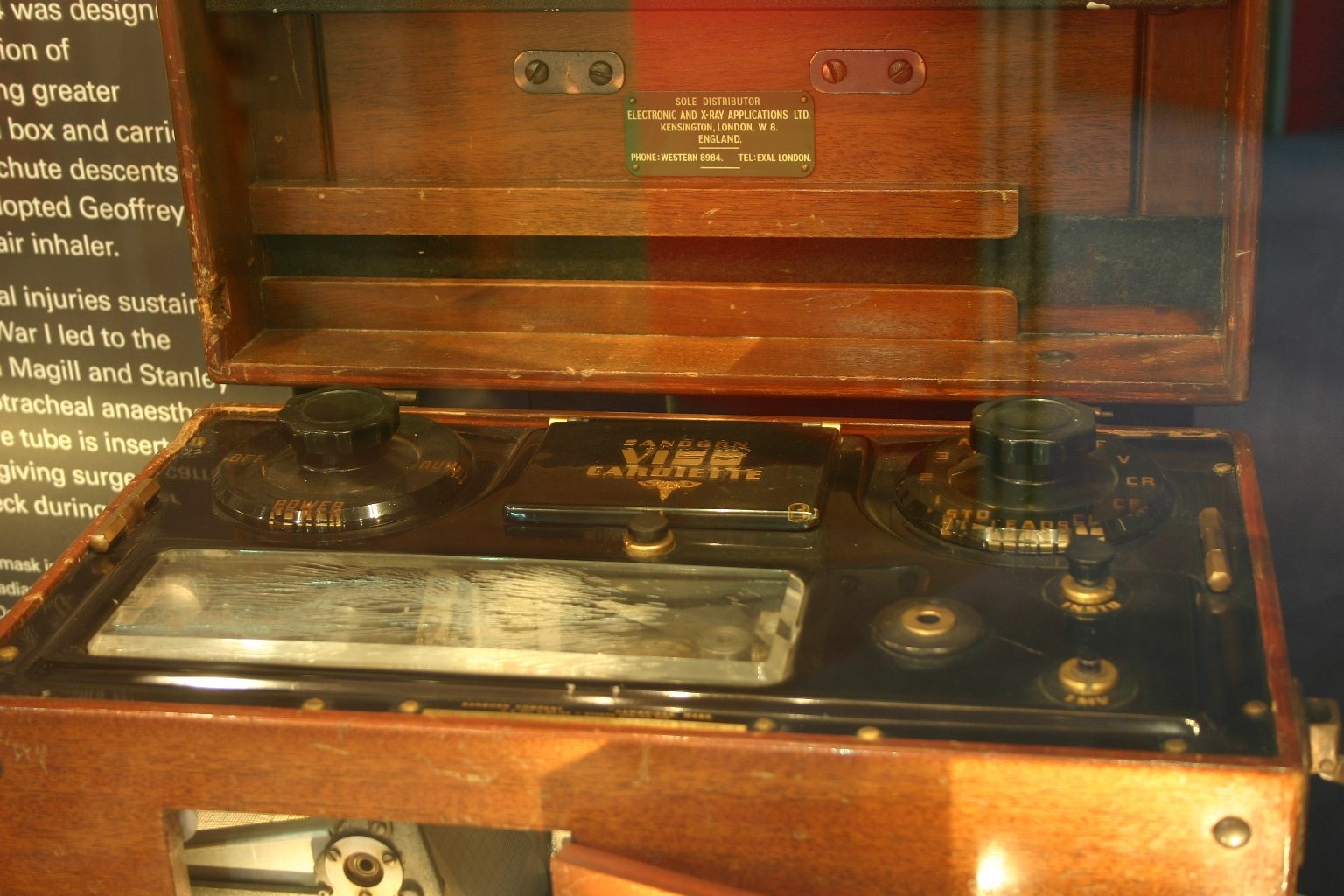 ECG apparatus used on King George VI, Anaesthesia Heritage Centre, London - 02.JPG